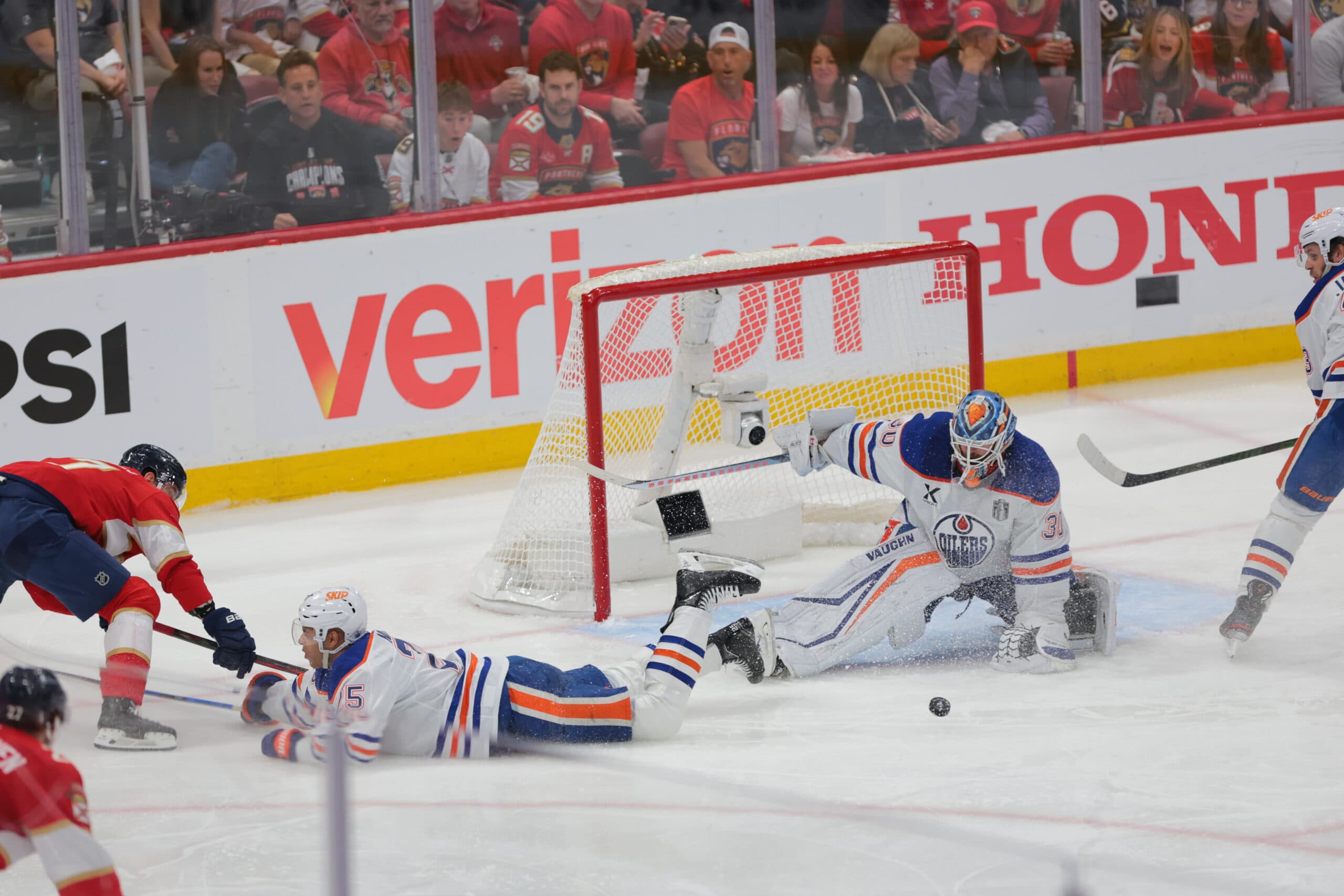 Edmonton Oilers Calvin Pickard