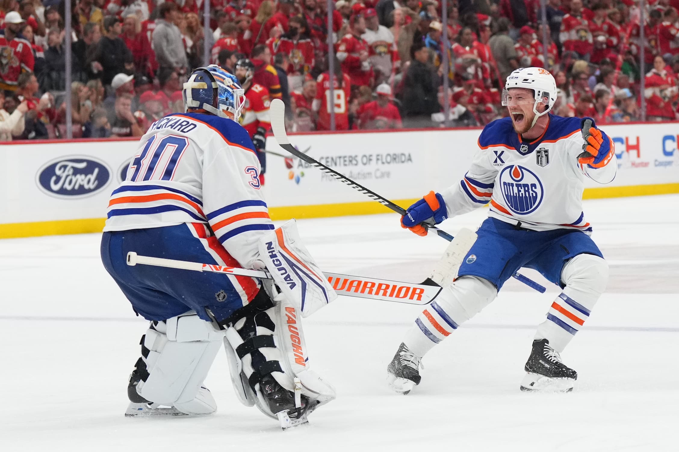 Edmonton Oilers Jeff Skinner Calvin Pickard